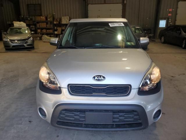 2013 KIA Soul +