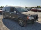 2016 Chrysler Town & Country Touring L