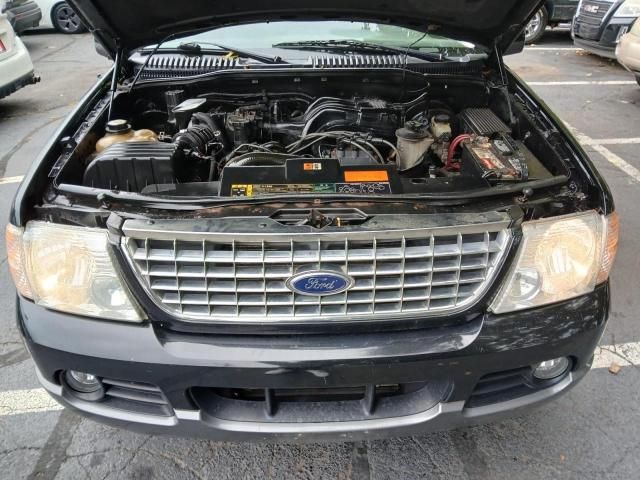 2004 Ford Explorer XLT