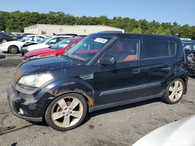 2010 KIA Soul +