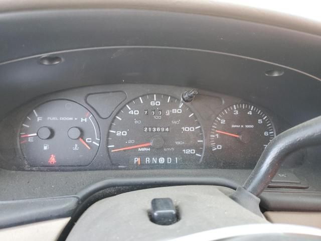 2002 Ford Taurus SES