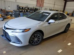 Carros híbridos a la venta en subasta: 2022 Toyota Camry LE