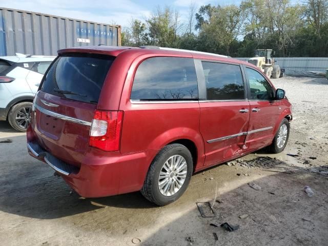 2014 Chrysler Town & Country Touring L