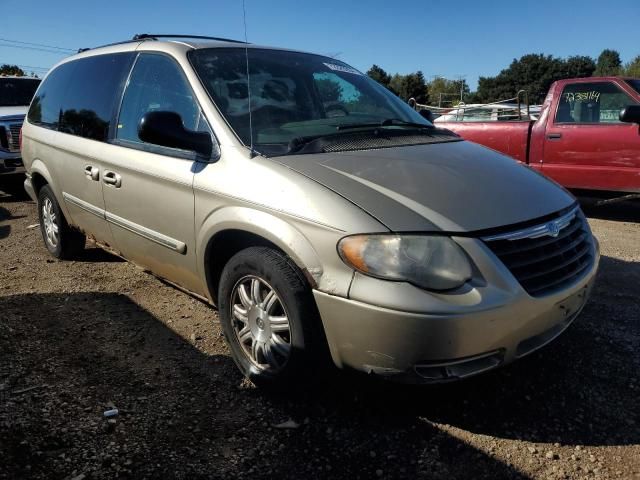 2007 Chrysler Town & Country Touring