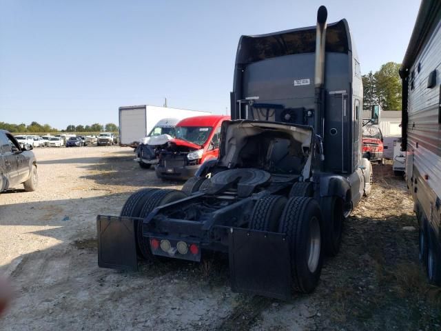 2009 Kenworth Construction T660