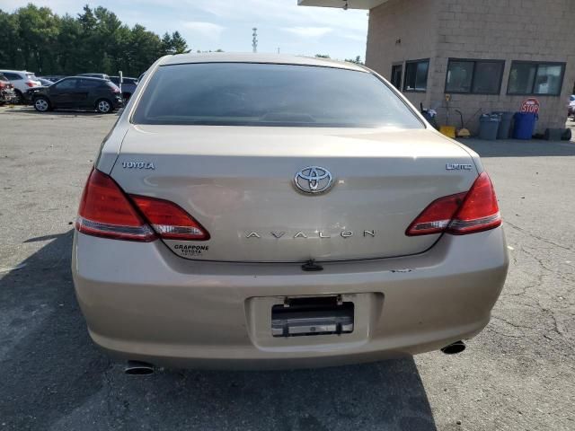 2005 Toyota Avalon XL