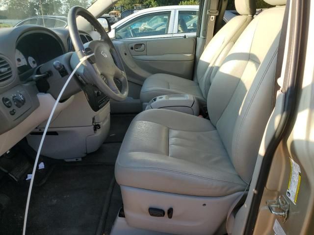 2005 Dodge Grand Caravan SXT