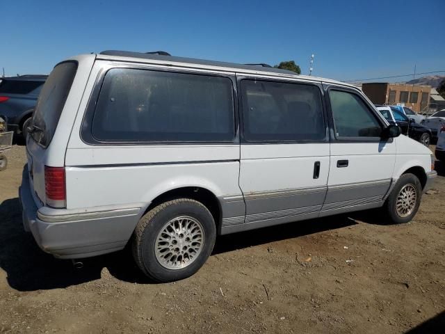 1993 Plymouth Grand Voyager LE