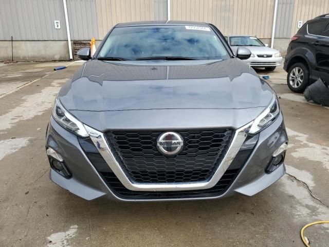 2020 Nissan Altima SV