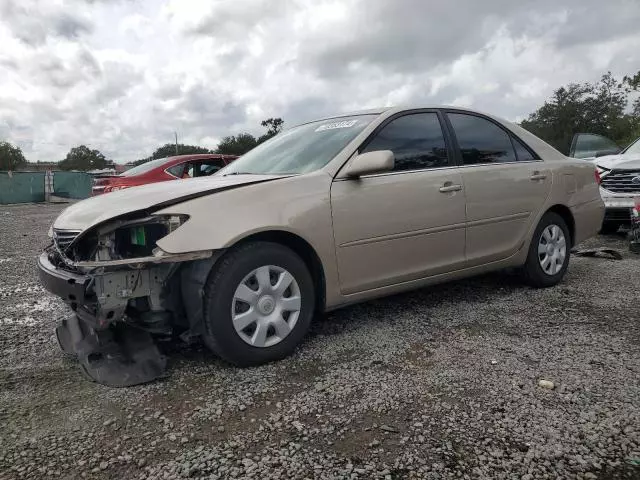 2005 Toyota Camry LE