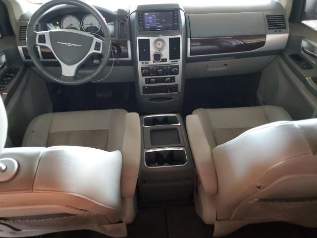 2010 Chrysler Town & Country Touring