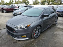 Carros salvage sin ofertas aún a la venta en subasta: 2017 Ford Focus ST