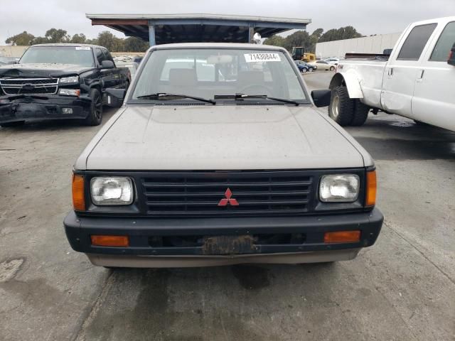 1988 Mitsubishi Mighty Max / S