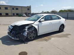 KIA Vehiculos salvage en venta: 2022 KIA Forte FE