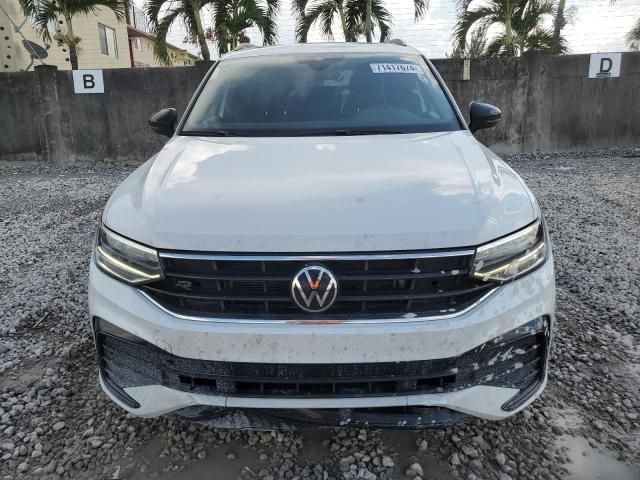 2022 Volkswagen Tiguan SE R-LINE Black