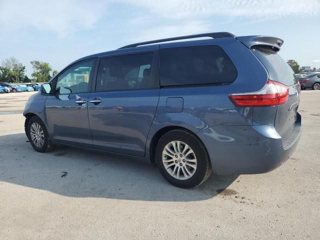 2015 Toyota Sienna XLE