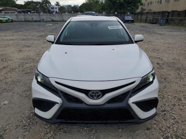 2021 Toyota Camry SE