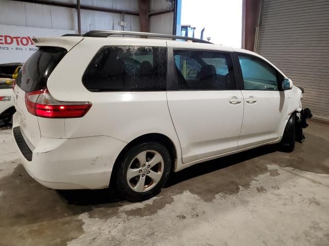 2015 Toyota Sienna LE