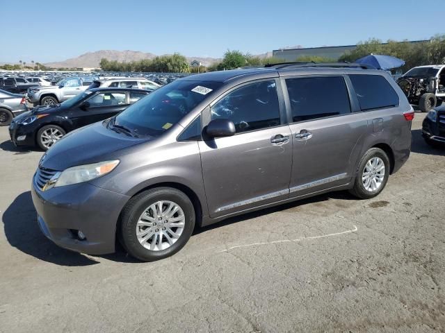 2017 Toyota Sienna XLE