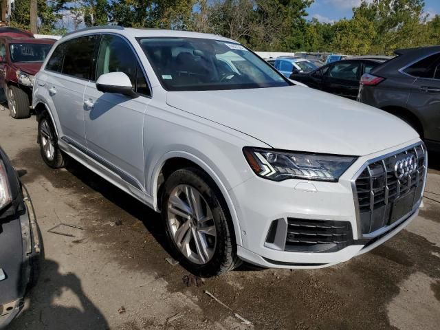 2022 Audi Q7 Premium Plus