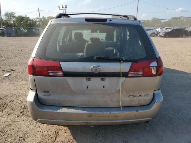 2005 Toyota Sienna CE