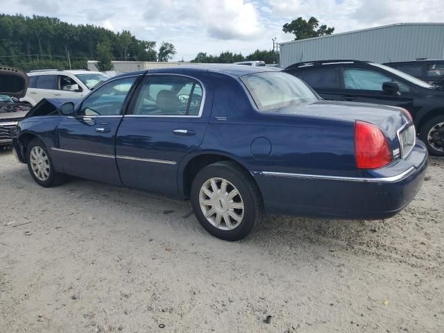 2009 Lincoln Town Car Signature Limited