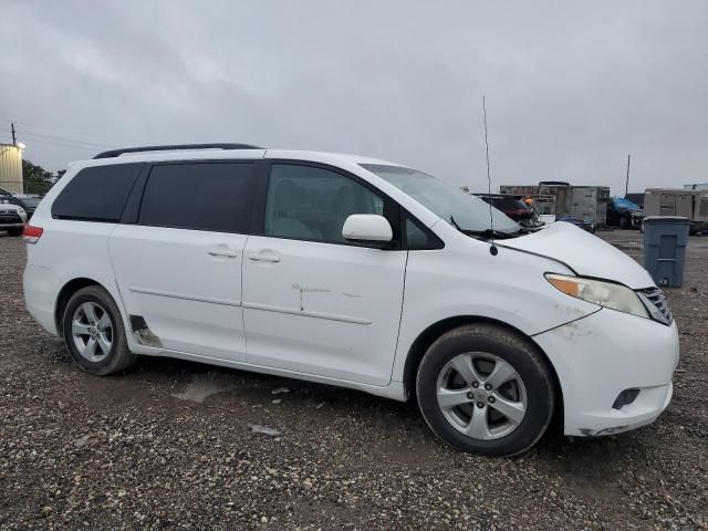 2011 Toyota Sienna LE