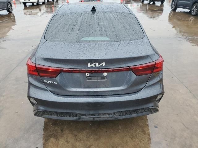 2023 KIA Forte LX