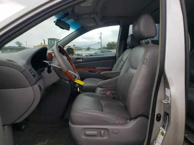 2008 Toyota Sienna XLE