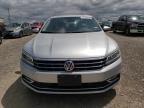 2017 Volkswagen Passat SE