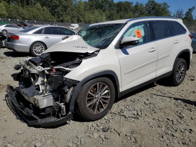 2019 Toyota Highlander SE