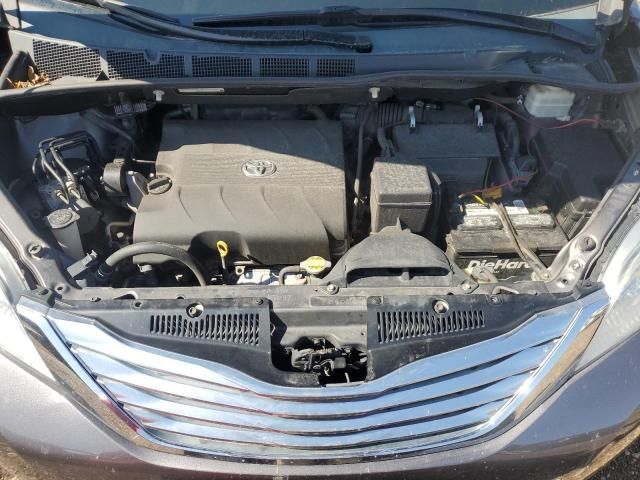 2012 Toyota Sienna XLE