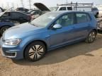 2016 Volkswagen E-GOLF SE