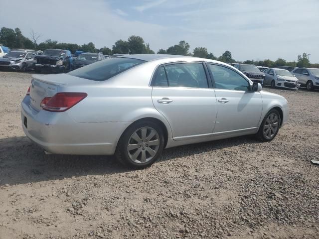 2005 Toyota Avalon XL