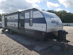 Salvage trucks for sale at Avon, MN auction: 2021 Wildwood Patriot