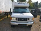 2005 Ford Econoline E350 Super Duty Cutaway Van