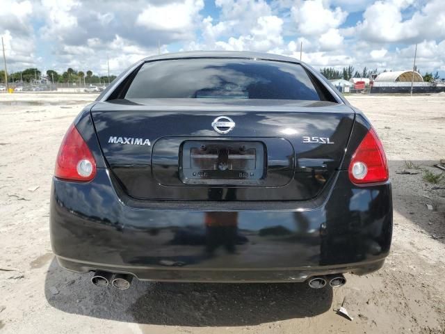 2005 Nissan Maxima SE