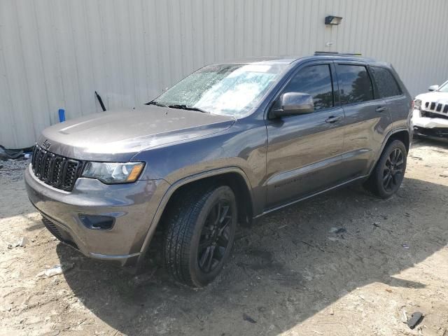 2020 Jeep Grand Cherokee Laredo