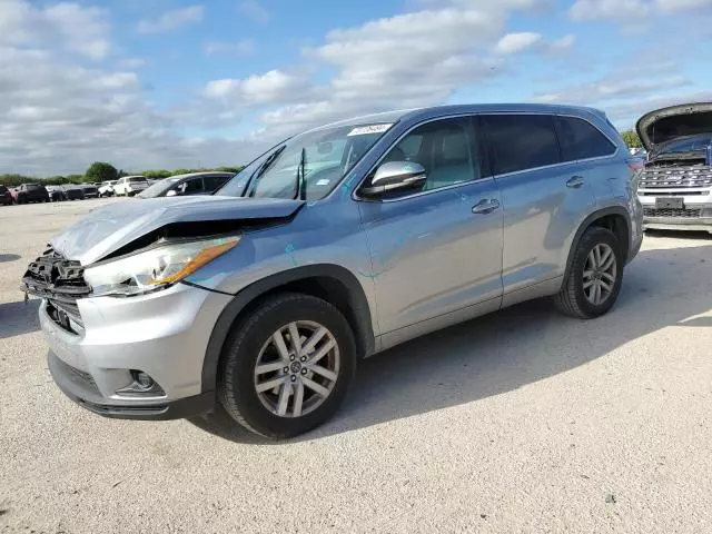 2016 Toyota Highlander LE