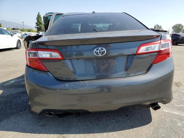 2014 Toyota Camry SE