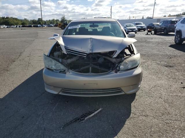 2005 Toyota Camry LE