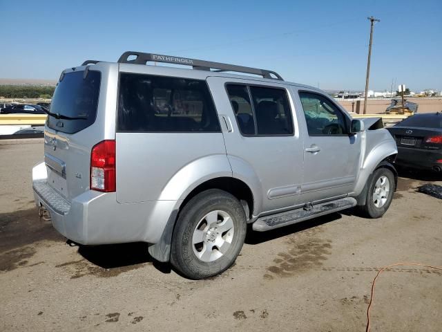 2006 Nissan Pathfinder LE