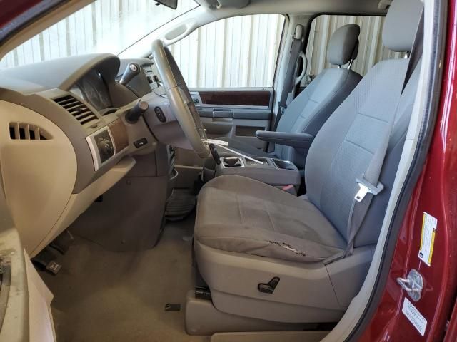 2010 Chrysler Town & Country Touring