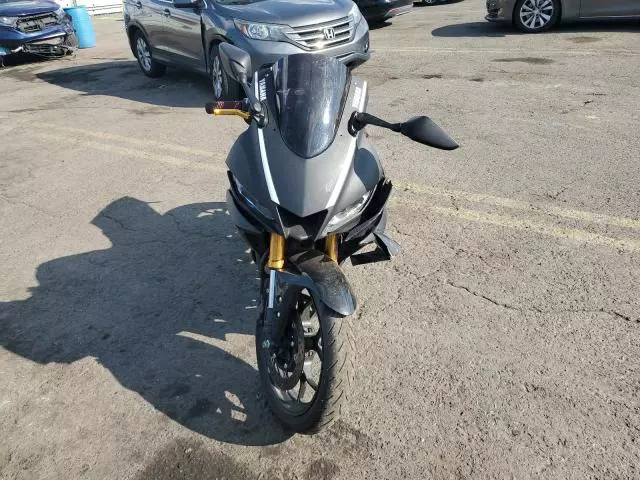 2019 Yamaha YZFR3