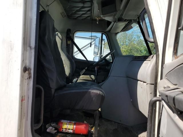 2006 Freightliner Columbia 112