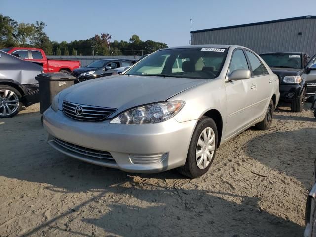 2005 Toyota Camry LE