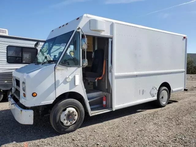 2006 Freightliner Chassis M Line WALK-IN Van