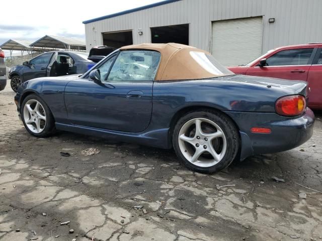 2000 Mazda MX-5 Miata Base