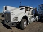 2020 Kenworth Construction T880