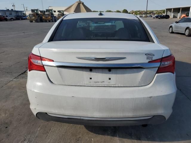 2013 Chrysler 200 Touring